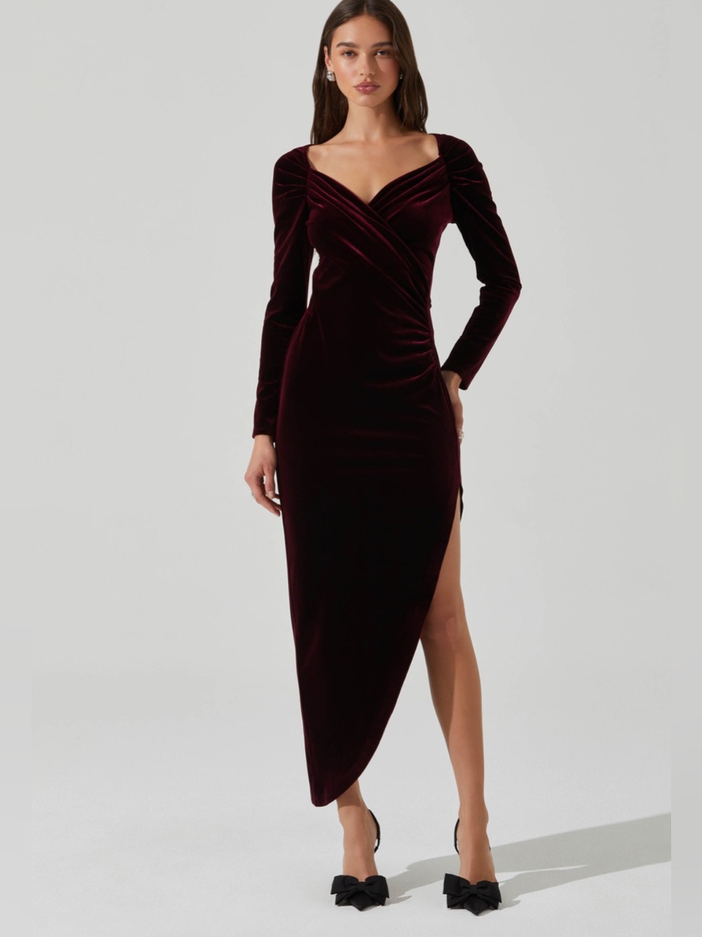 NWT ASTR The Label Sirica Velvet Off Shoulder Dress in Wine, Small - Picture 2 of 12